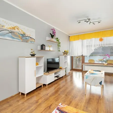 Comfortable Wojskowa By Renters Appartement