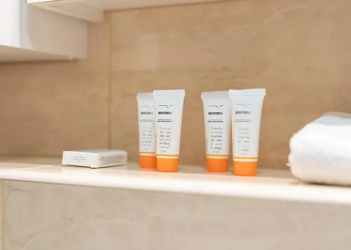 Comfortable Wojskowa By Renters * Poznań