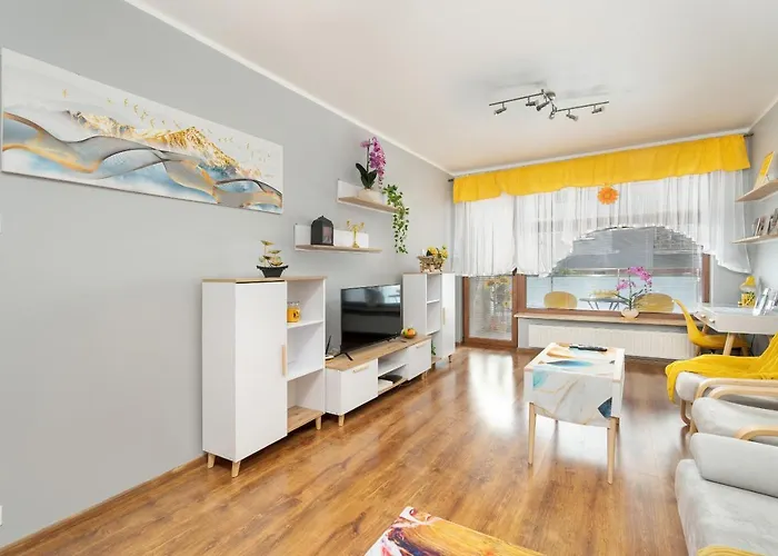 Comfortable Wojskowa By Renters Appartement